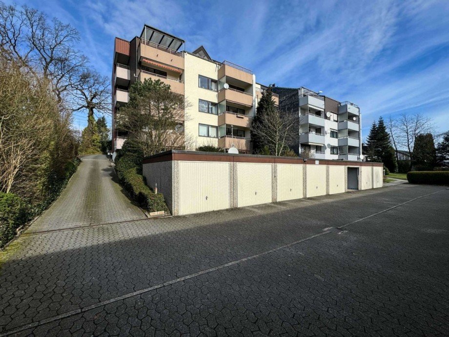 Hofseite Dachgeschosswohnung Wetter