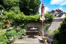 Gemeinschaftsterrasse VERKAUFT! In Wengern -erst 2002 aufgebaut- mit herrlicher Sonnenloggia, Garten und Garage im 3-FHS!
