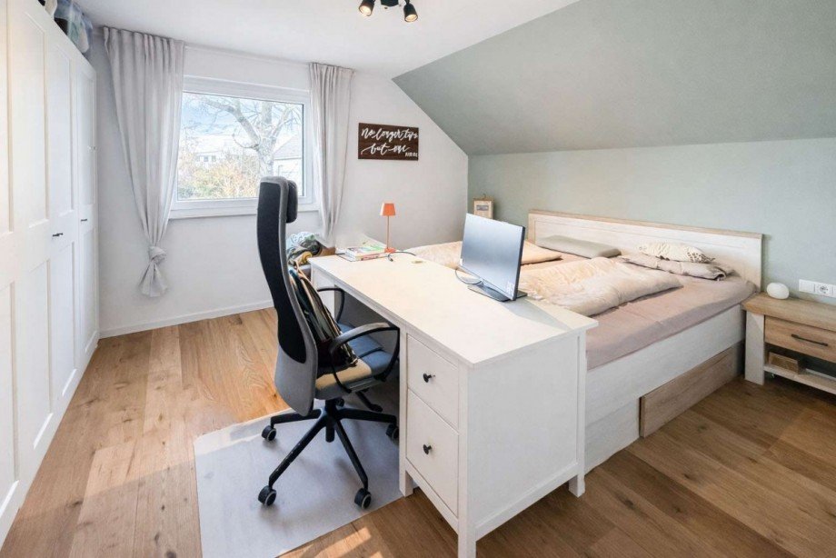Schlafzimmer Dachgeschosswohnung Ennepetal