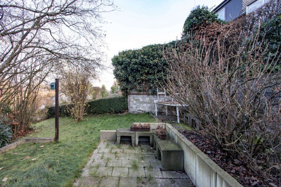 Terrassenbereich im Garten Einfamilienhaus Wetter