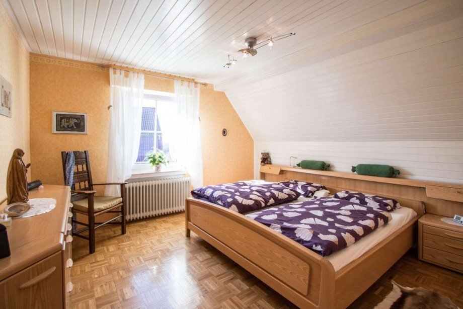Schlafzimmer Doppelhaush�lfte Breckerfeld
