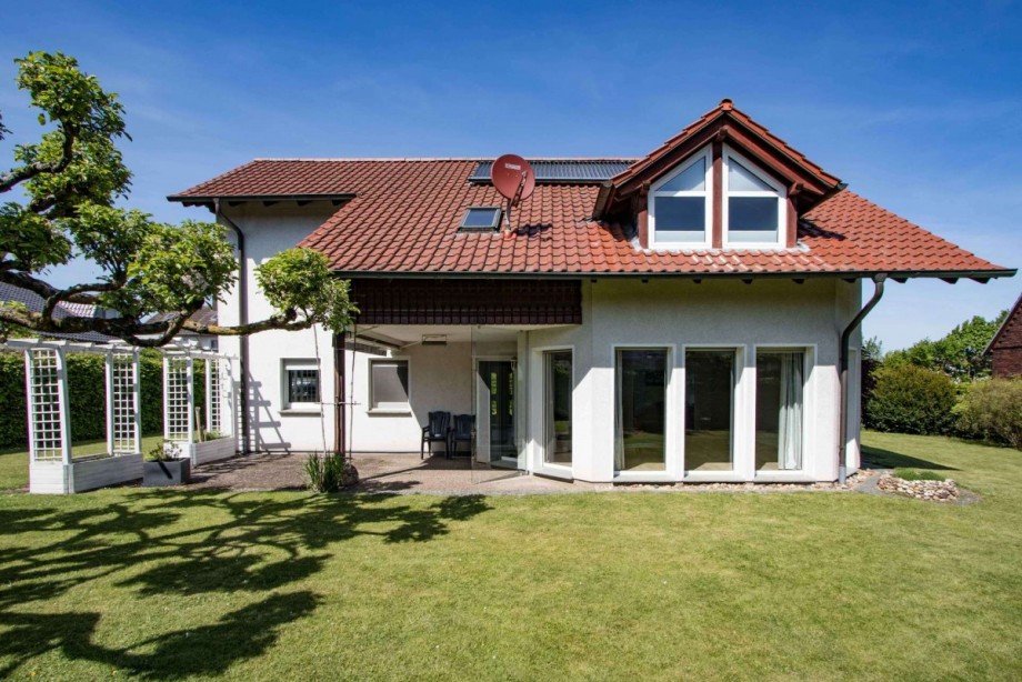 Freistehend und massiv gebaut Einfamilienhaus Bad Sassendorf