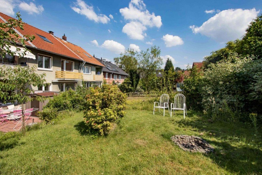 idyllischer Garten Mehrfamilienhaus Bochum