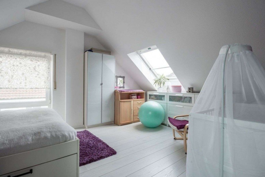 Gem�tlich, der Schlafbereich Maisonettewohnung Wetter
