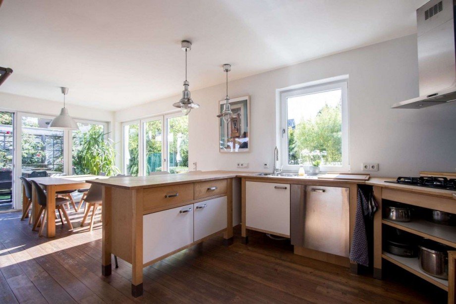 Offene Massivholzk�che Einfamilienhaus Wetter