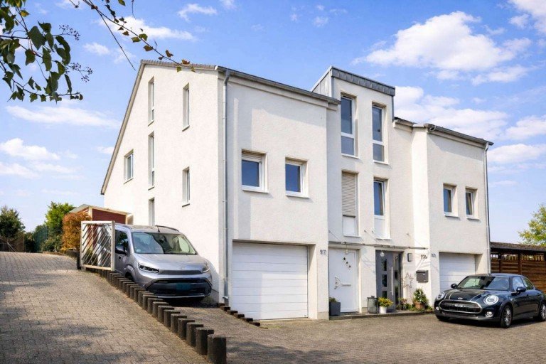 DHH mit Garage und Stellplatz Wetter (Ruhr) - Wetter Ruhr - Grundsch�ttel Doppelhaush�lfte VERKAUFT! Moderne Doppelhaush�lfte mit Garage in beliebter Lage von Wetter-Grundsch�ttel!