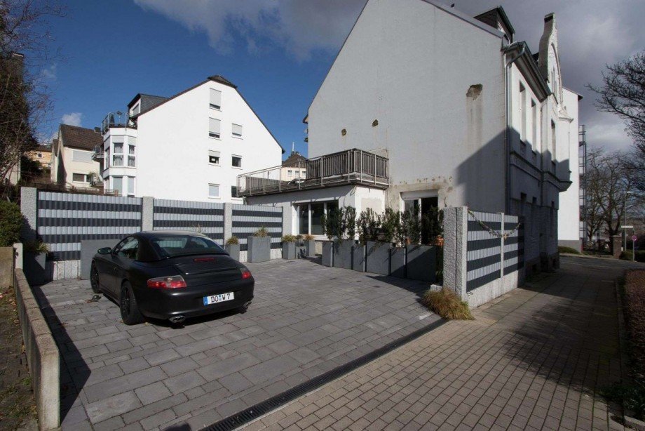 Eigene Parkfl�che. Die Baugene Terrassenwohnung Wetter