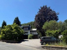 Hauptbild Charmantes, freistehendes Zweifamilienhaus mit XL-Garage und Gewerberaum in Wetter-Wengern!