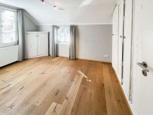 Zimmer 1 im DG VERKAUFT! Stadthaus am See! Denkmalgesch�tztes Fachwerkhaus mit Flair in der Wetteraner Freiheit!