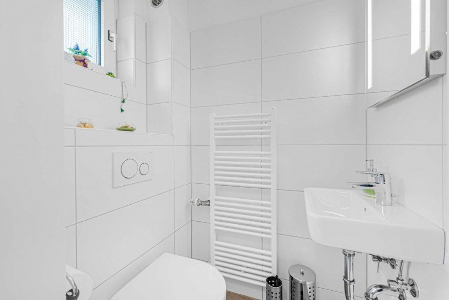 Saniertes G�ste-WC Reihenmittelhaus Ennepetal