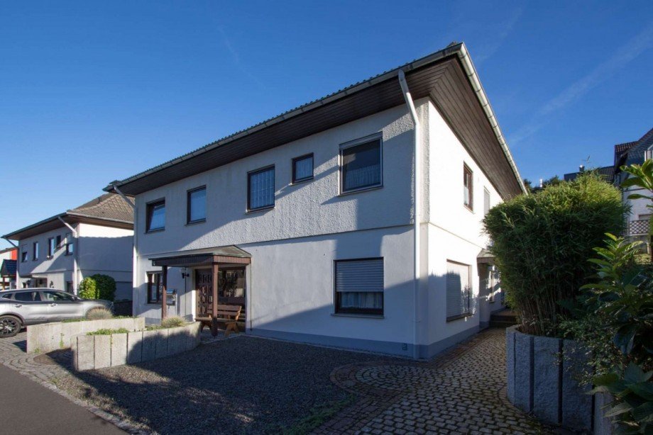 Rechts ist der Eingang der Ein Einfamilienhaus Wetter