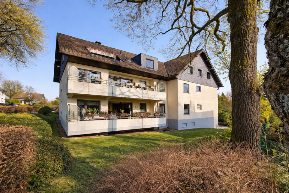 Gartenansicht Loggia Dachgeschosswohnung Ennepetal