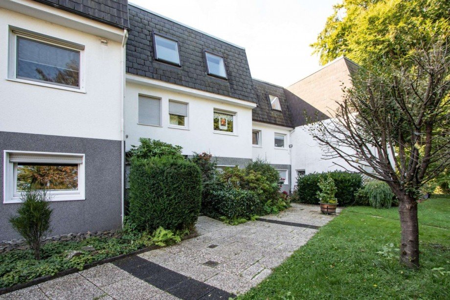 Eingangsansicht Reihenmittelhaus Wetter