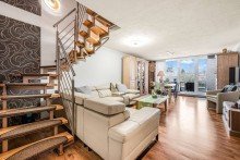 offenes Wohn- Esszimmer Maisonette-Eigentumswohnung mit gro�em Balkon, eigenem Garten und Stellplatz in Witten, am Schnee!