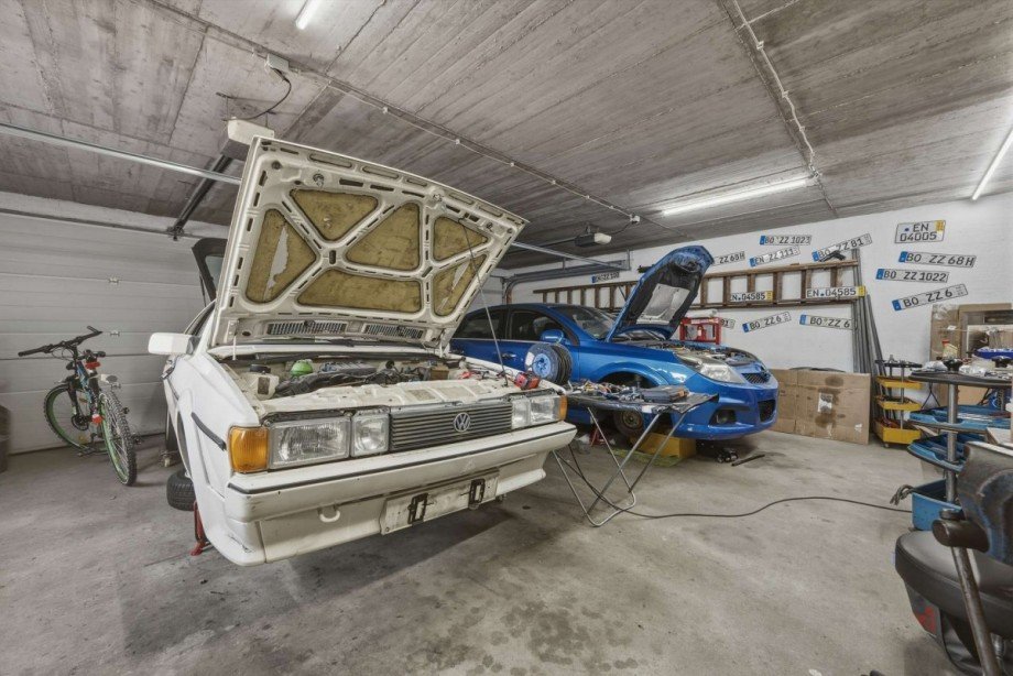 Die gro�e Doppelgarage geh�rt zur ETW Terrassenwohnung Wetter (Ruhr)
