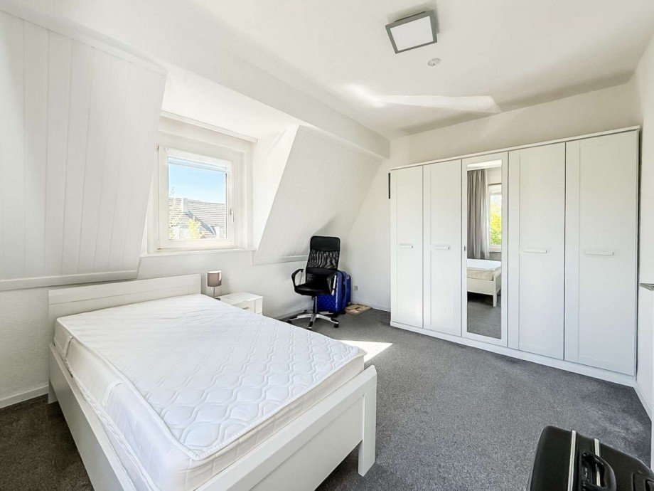 Schlafzimmer Dachgeschosswohnung Wetter
