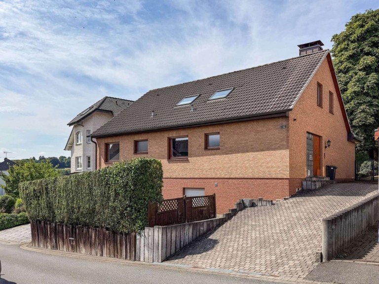 Das freistehende Haus Wetter Mehrfamilienhaus VERKAUFT! Einfamilienhaus mit Einliegerwohnung in bevorzugter Wohnlage von Wetter-Grundsch