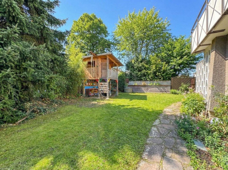 Herrlich eben mit Obstbaumbestand Zweifamilienhaus Hagen