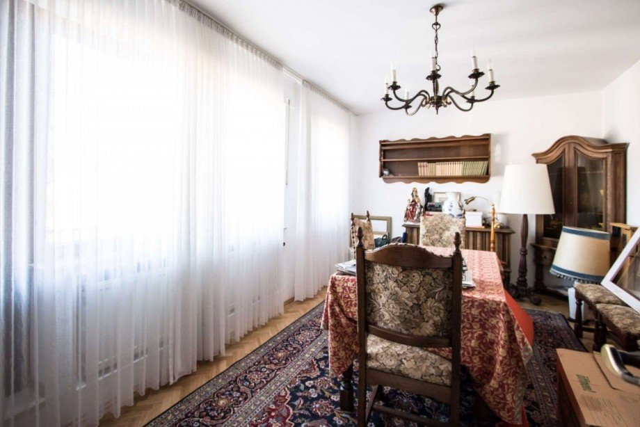 Zimmer Nr. 1 mit Loggia Einfamilienhaus Marl
