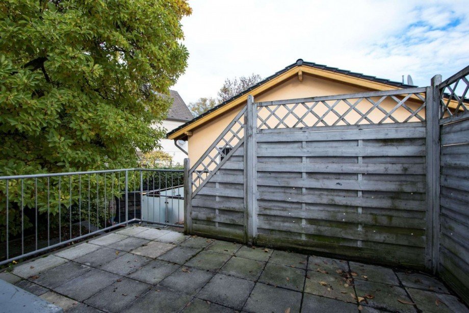 der gro�e Balkon Mehrfamilienhaus Wetter