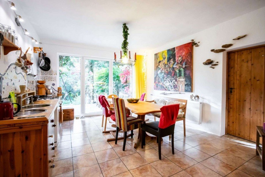 Gro�e Wohnk�che Einfamilienhaus Wetter