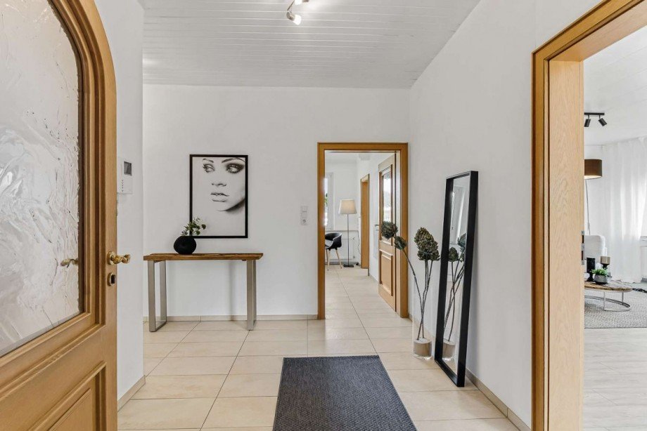 Ger�umige Diele Wohnung Wetter