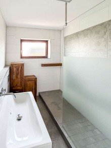 Duschbad EG VERKAUFT! Einfamilienhaus mit Einliegerwohnung in bevorzugter Wohnlage von Wetter-Grundsch