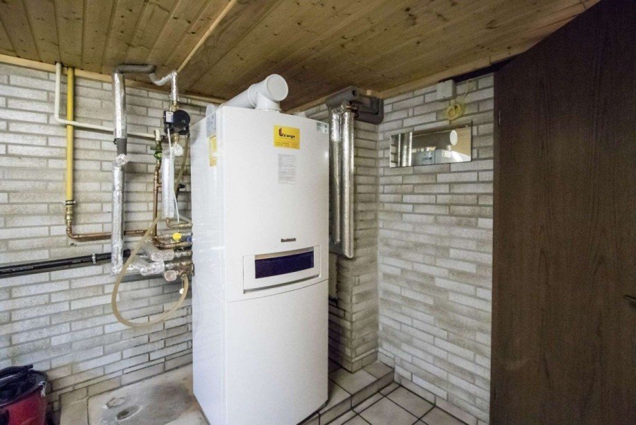 die Buderus Heizung von 2015 Einfamilienhaus Wetter