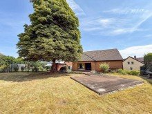 Ebener Garten VERKAUFT! Einfamilienhaus mit Einliegerwohnung in bevorzugter Wohnlage von Wetter-Grundsch