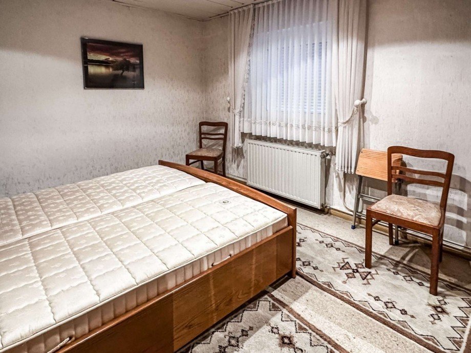Schlafzimmer im Erdgeschoss Einfamilienhaus Wetter