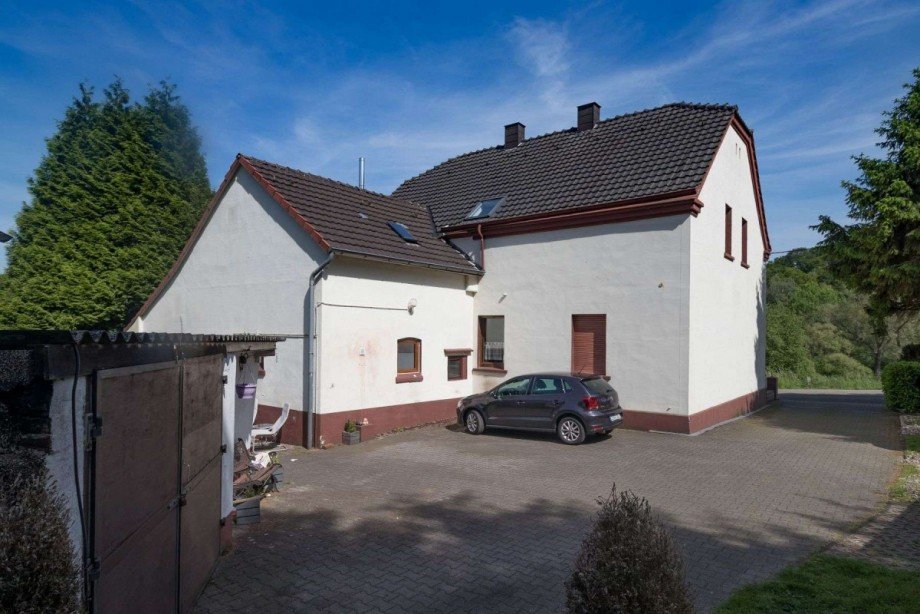 Hofansicht des Hauses Mehrfamilienhaus Wetter