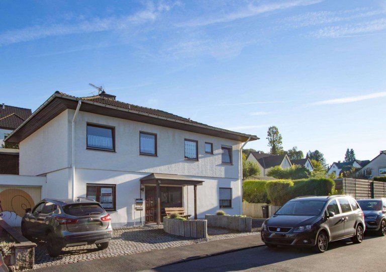 Das freistehende Haus Wetter Einfamilienhaus VERKAUFT! Freistehendes Einfamilienhaus mit Einliegerwohnung und Garage in Wetter-Wengern!