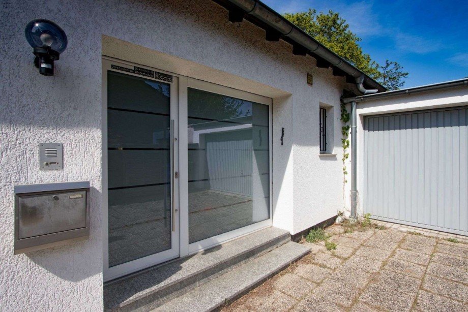 Neue Haust�ranlage Bungalow Erftstadt