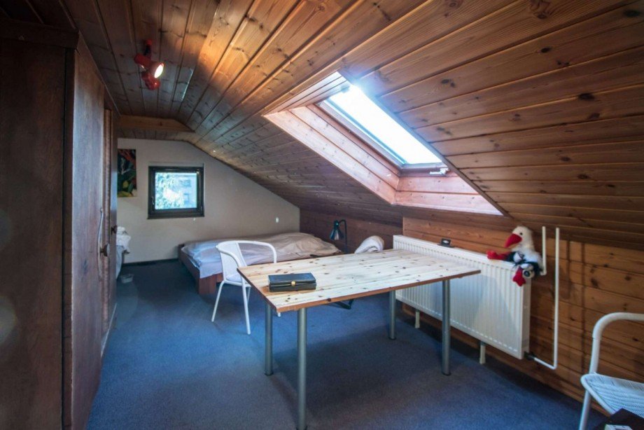 Zimmer im Spitzboden Einfamilienhaus Marl