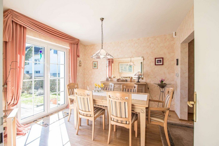 Essbereich mit Terrassenausgan Doppelhaush�lfte Breckerfeld