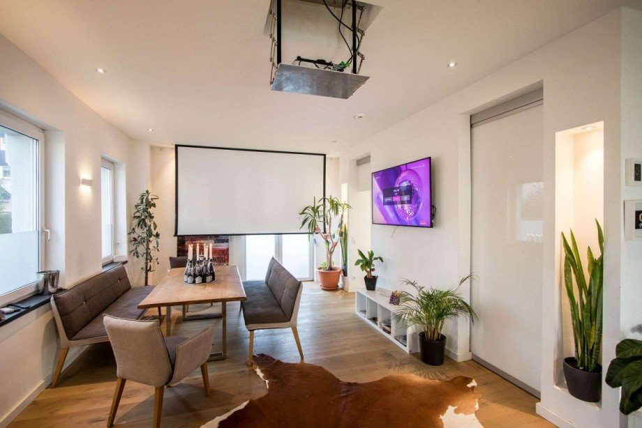 Beamer mit Lift Terrassenwohnung Wetter