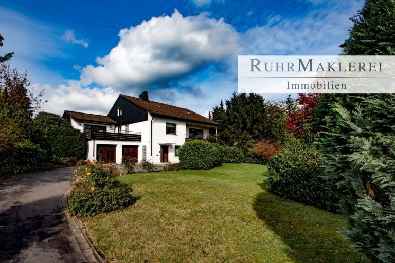 Wundersch�n gelegen mit Zufahr Wetter Einfamilienhaus VERKAUFT! Zwischen Pferdeweiden und gr�nen Wiesen- Einfamilienhaus mit Einliegerwohnung in Wengern!