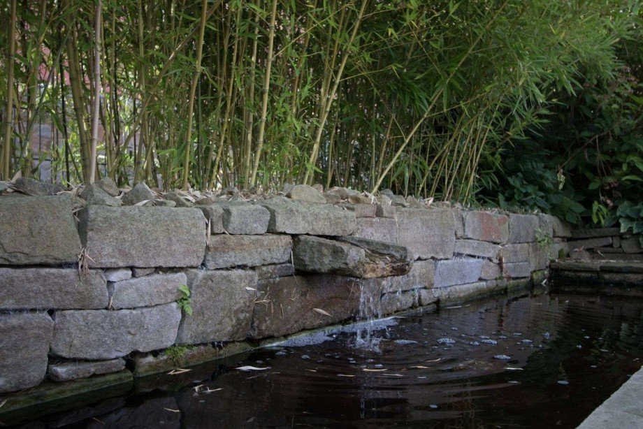 Wasserbecken mit �berlauf Einfamilienhaus Wetter