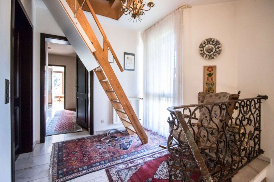 Zugtreppe zum Spitzboden Einfamilienhaus Marl