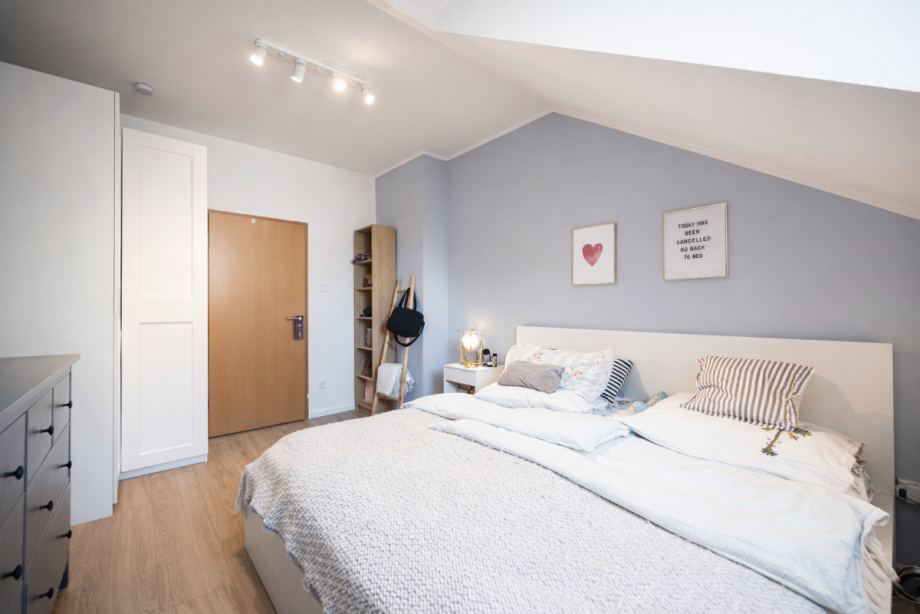 Schlafen 2 Dachgeschosswohnung Wetter (Ruhr)