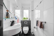 Das G�ste-WC Maisonette-Eigentumswohnung mit gro�em Balkon, eigenem Garten und Stellplatz in Witten, am Schnee!