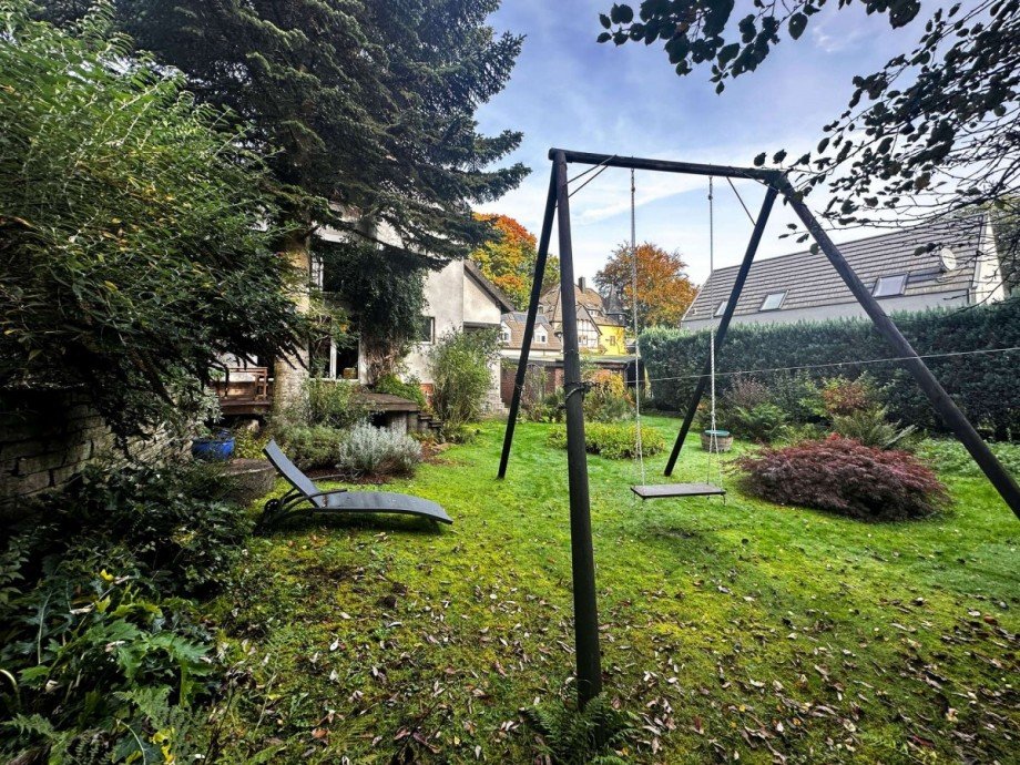 Wundersch�ner Abenteuergarten Einfamilienhaus Wetter