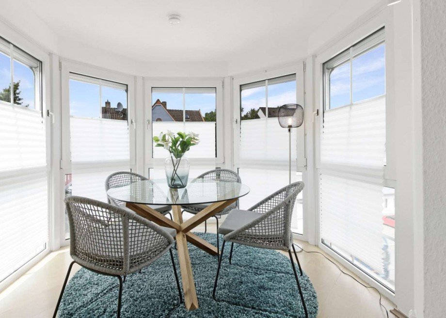 Lichtdurchfluteter Erker Maisonettewohnung Wetter