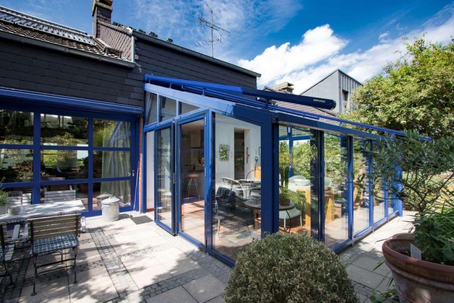 R�ckseite mit Terrasse und Win Mehrfamilienhaus Wetter