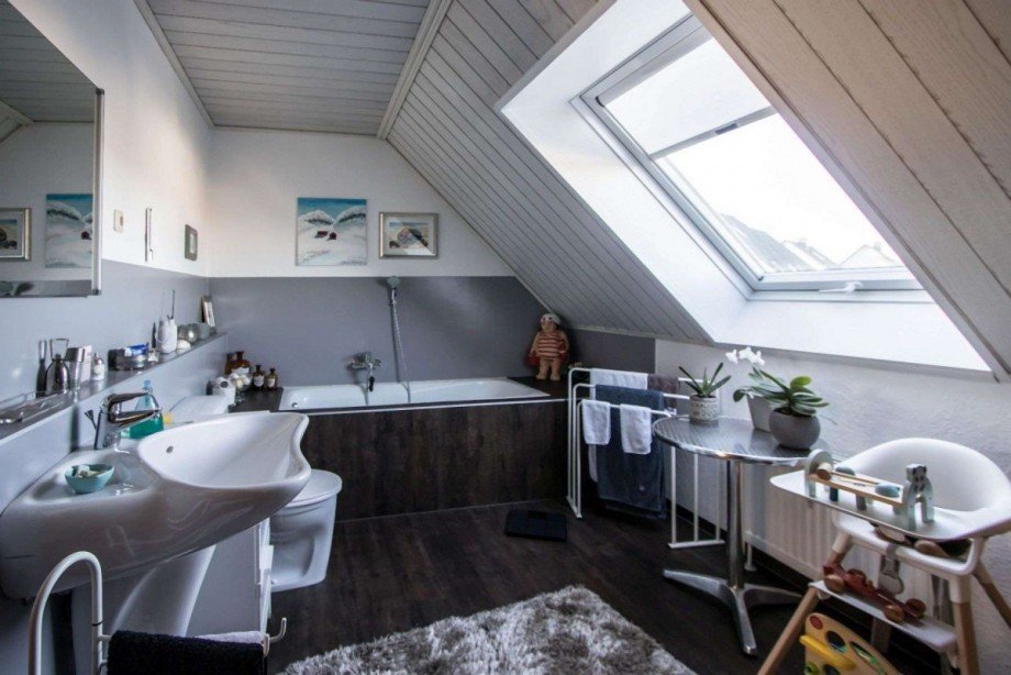 Das Tageslichtbad der DG Ebene Maisonettewohnung Schwerte