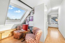 gro�e Dachfenster Maisonette-Eigentumswohnung mit gro�em Balkon, eigenem Garten und Stellplatz in Witten, am Schnee!