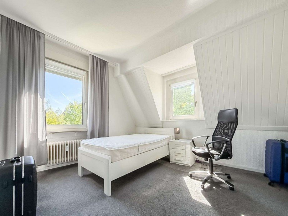 Schlafzimmer Dachgeschosswohnung Wetter