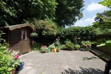 Terrasse f�r OG und DG VERKAUFT! In Wengern -erst 2002 aufgebaut- mit herrlicher Sonnenloggia, Garten und Garage im 3-FHS!