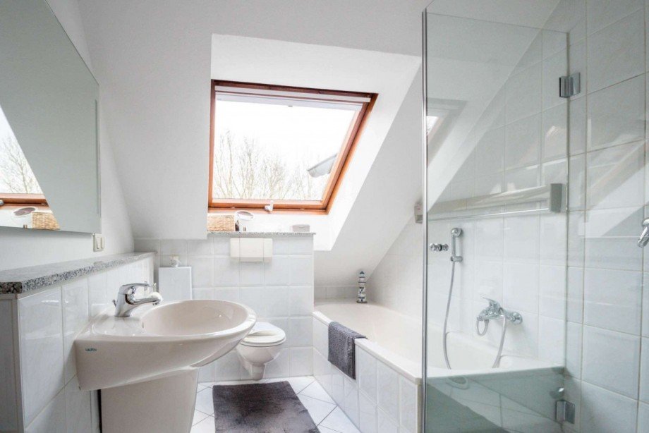 mit Fenster Dachgeschosswohnung Wetter