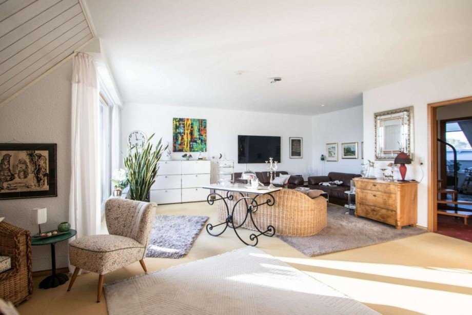 Gro�z�giger Wohnraum Maisonettewohnung Schwerte